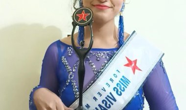 आंध्रप्रदेश के विशाखापटनम से दिव्या कृष्णा को मिस कैटेगरी में मिला फॉरएवर मिस, मिसेज, व टीन 2022 सीजन 2 में सिटी विनर का विनिंग टाइटल